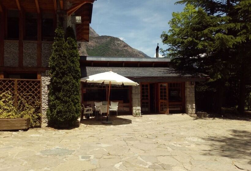 ホテル Vallibierna