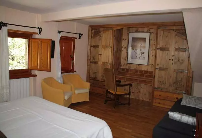 בית מלון כפרי Vallibierna