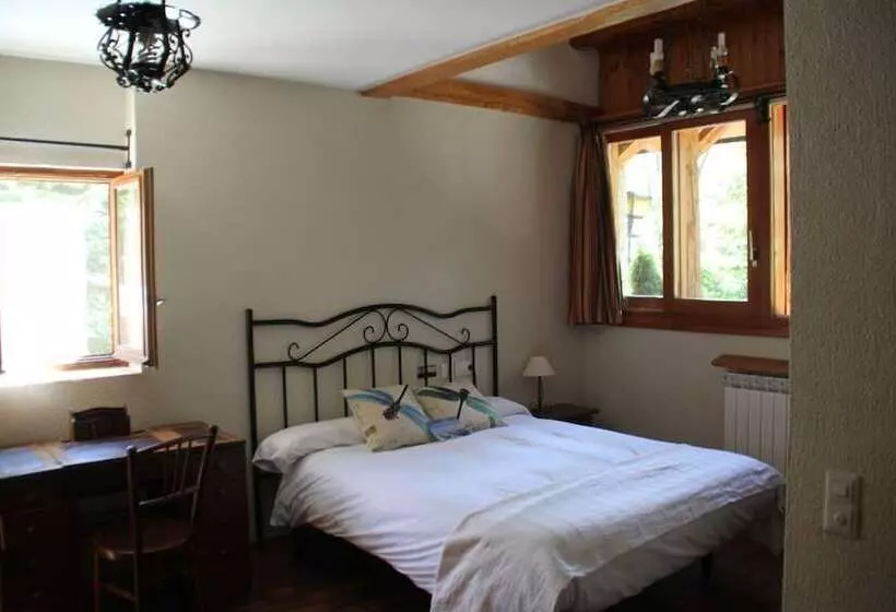 בית מלון כפרי Vallibierna