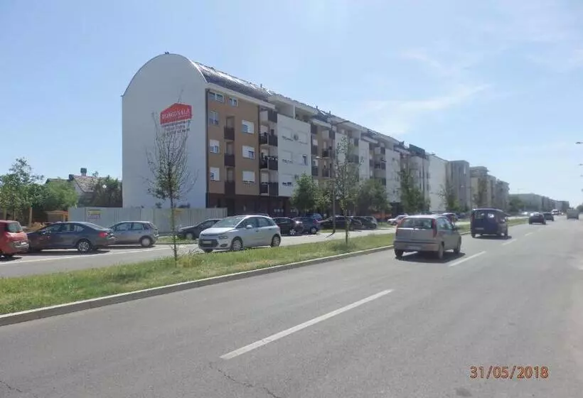 Retkeilymaja Apartment Erika