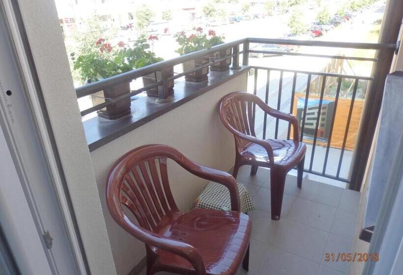 هاستل Apartment Erika