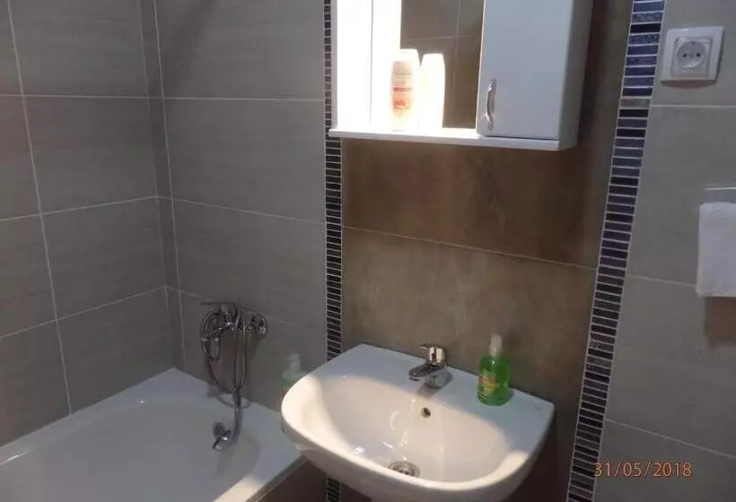 Retkeilymaja Apartment Erika