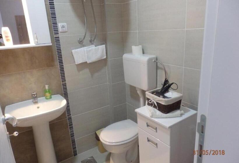 هاستل Apartment Erika