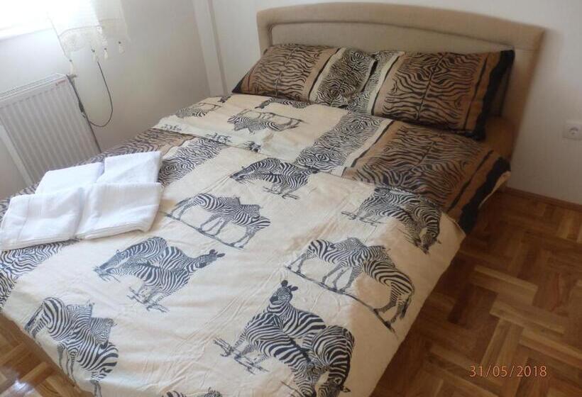 هاستل Apartment Erika