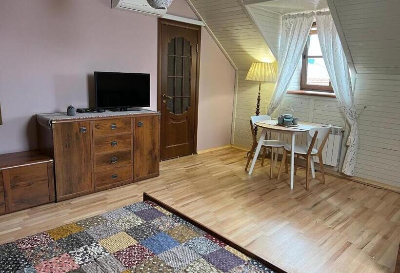 旅馆 гостеріяold Town