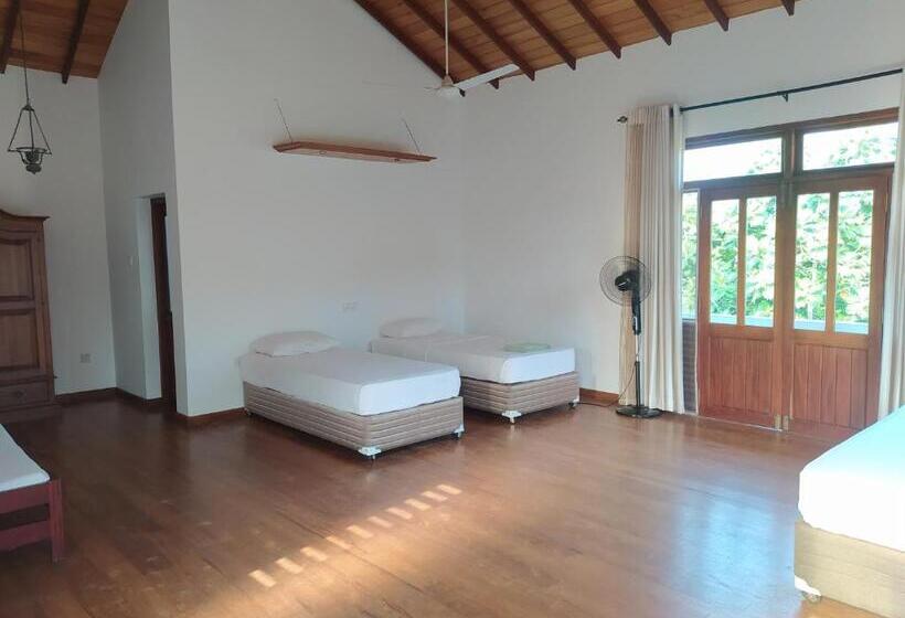 فندق صغير Bentota Home Stay