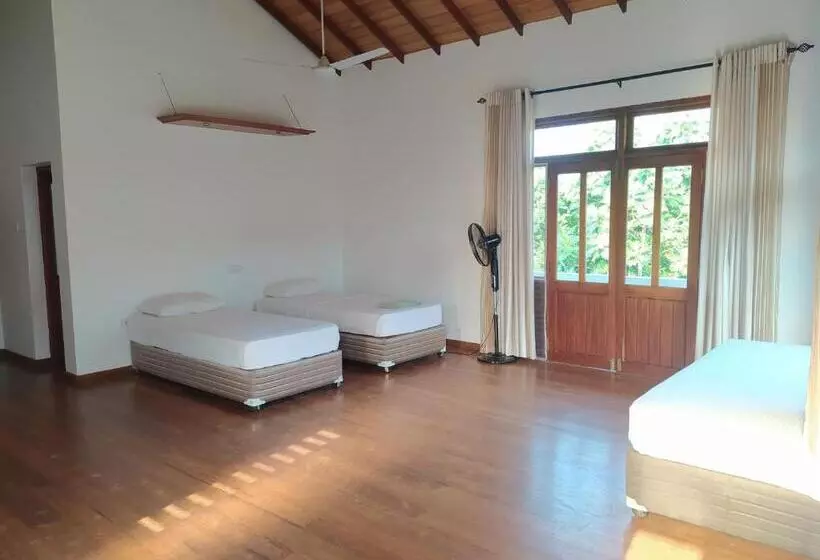 Retkeilymaja Bentota Home Stay
