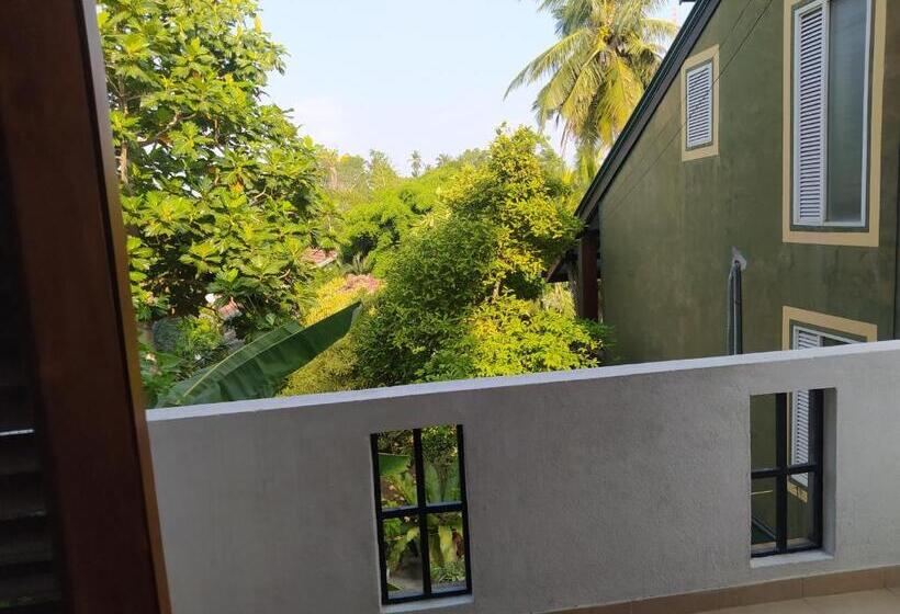 فندق صغير Bentota Home Stay