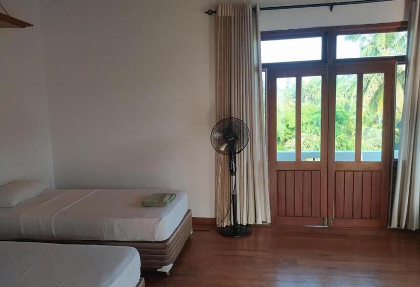 فندق صغير Bentota Home Stay