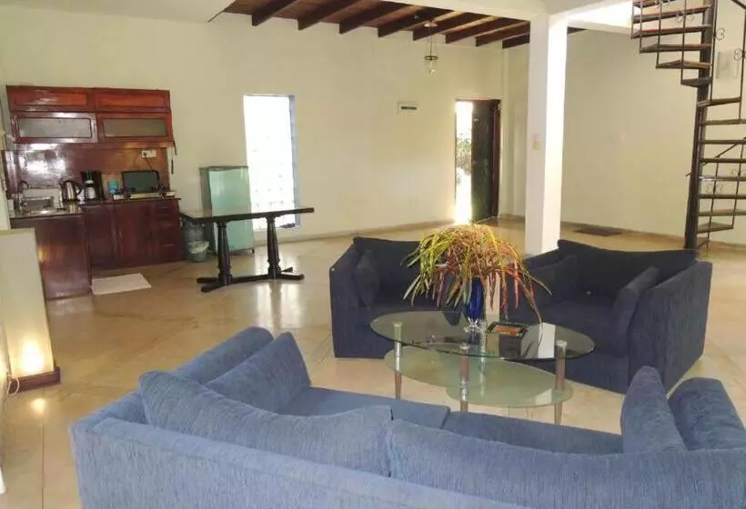 Retkeilymaja Bentota Home Stay