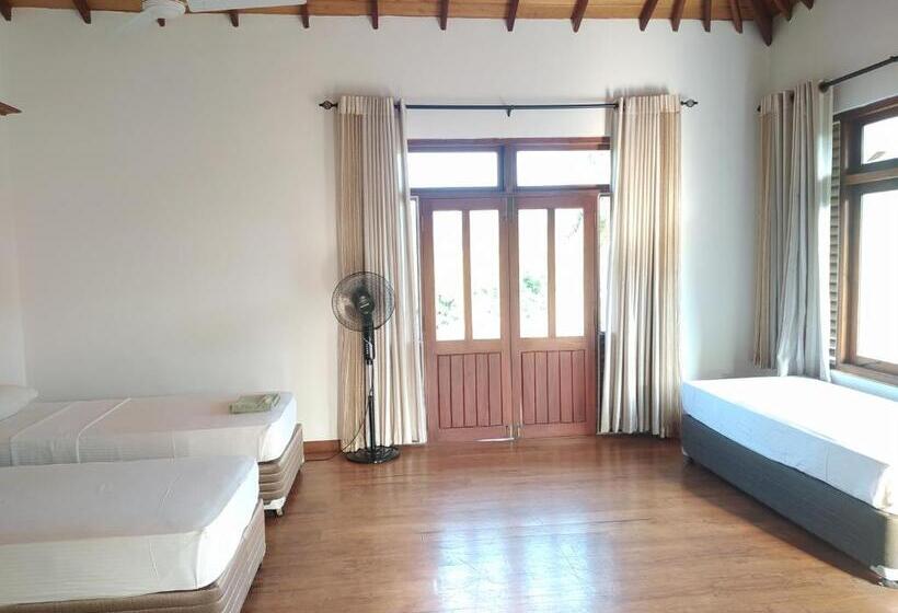 فندق صغير Bentota Home Stay
