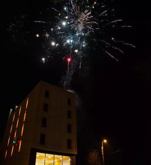 Hotelli Eka Residence