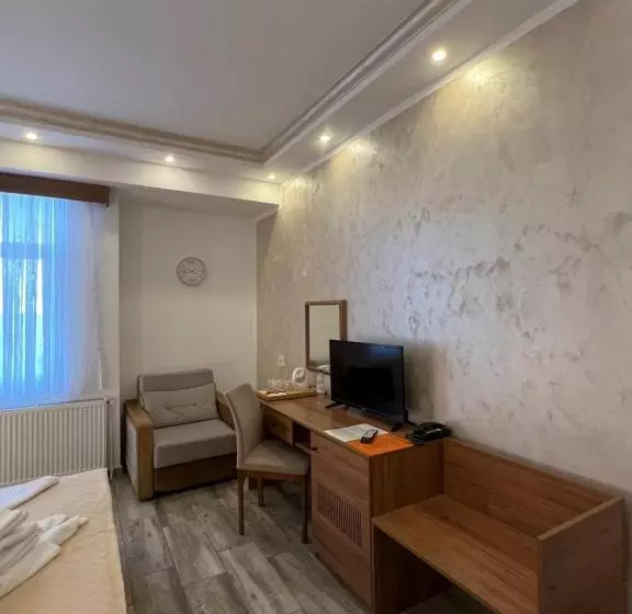 Hotelli Eka Residence