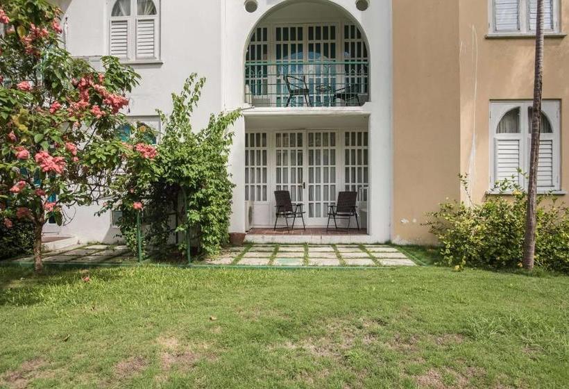 هتل Seashore @ Sandcastles Resort