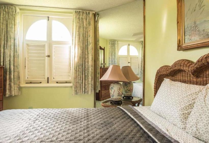 هتل Seashore @ Sandcastles Resort