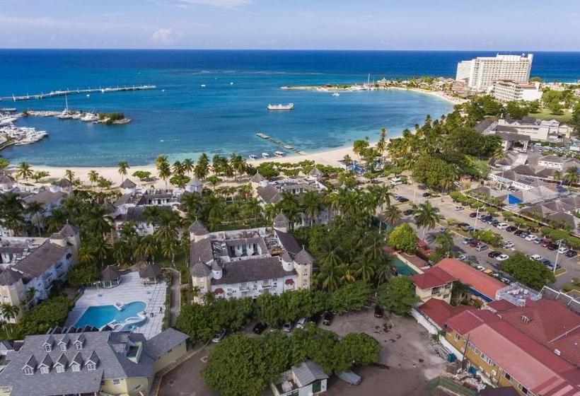 هتل Seashore @ Sandcastles Resort