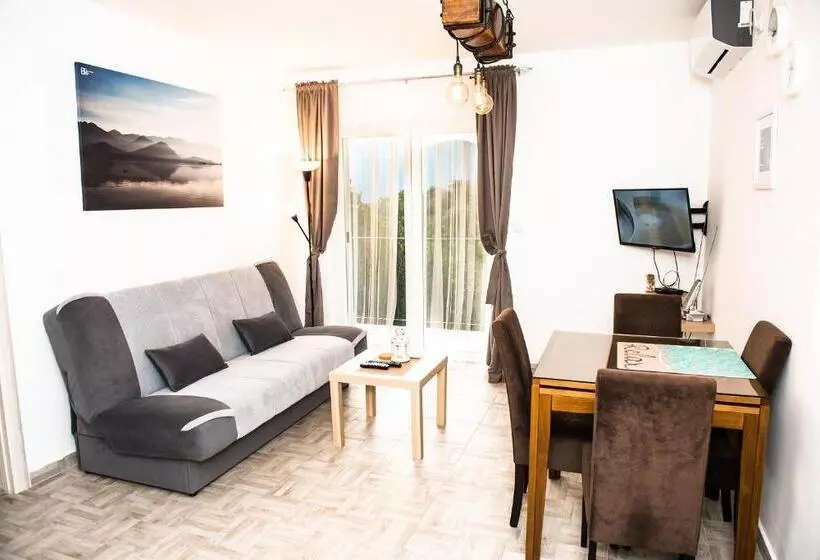 پانسیون Apartment Sea&sky