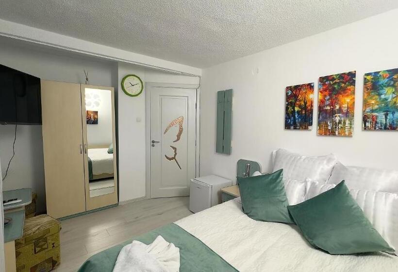 פנסיון Casa Mina