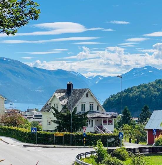 Pansiyon Fjord View Apartment