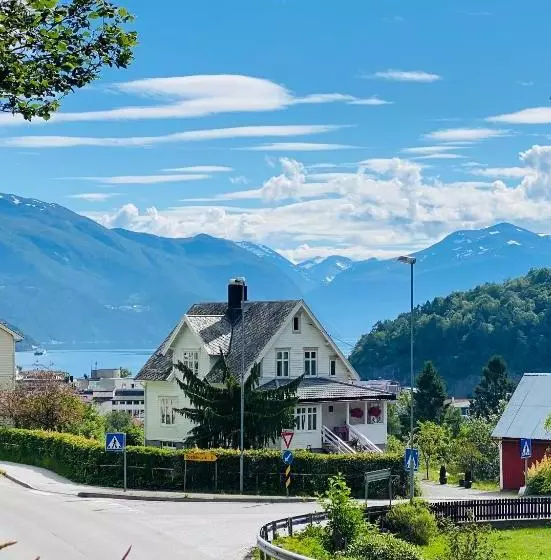 Majatalo Fjord View Apartment