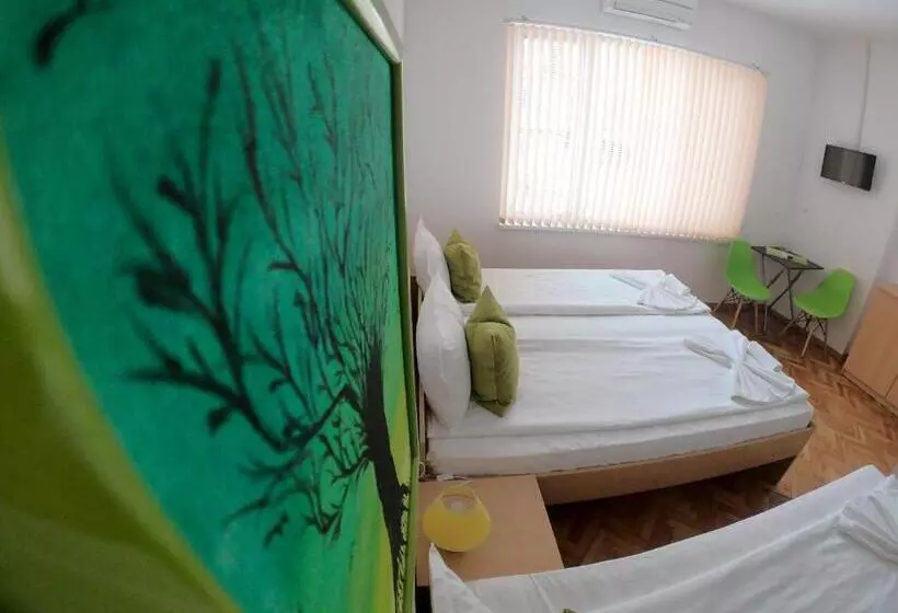 ペンション Gile Guest House