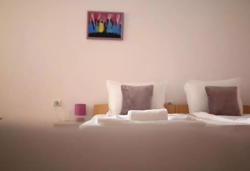 ペンション Gile Guest House