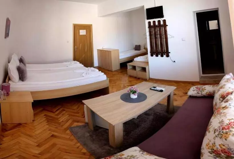 ペンション Gile Guest House