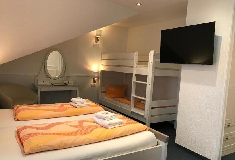 Pensão Gästehaus Elzblick