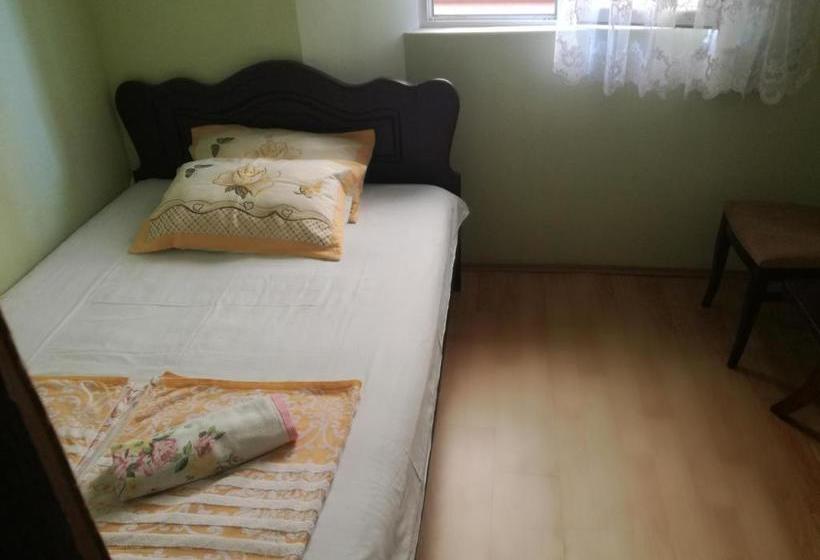 پانسیون Guest House Nino