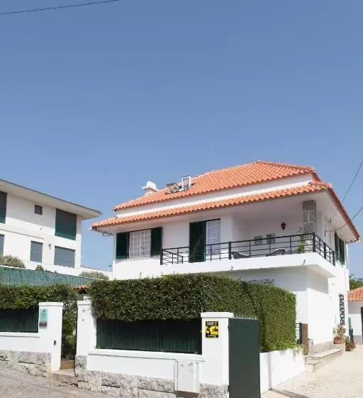 ペンション Parede Guest House