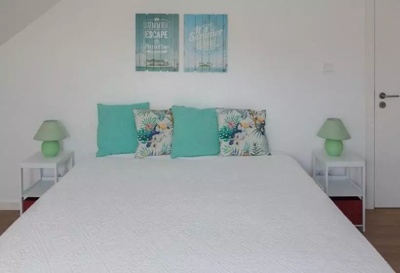 ペンション Parede Guest House
