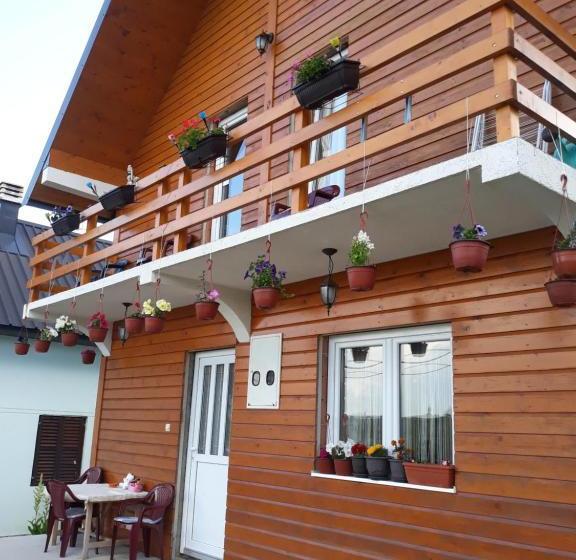 بنسيون Rooms Skorpijon