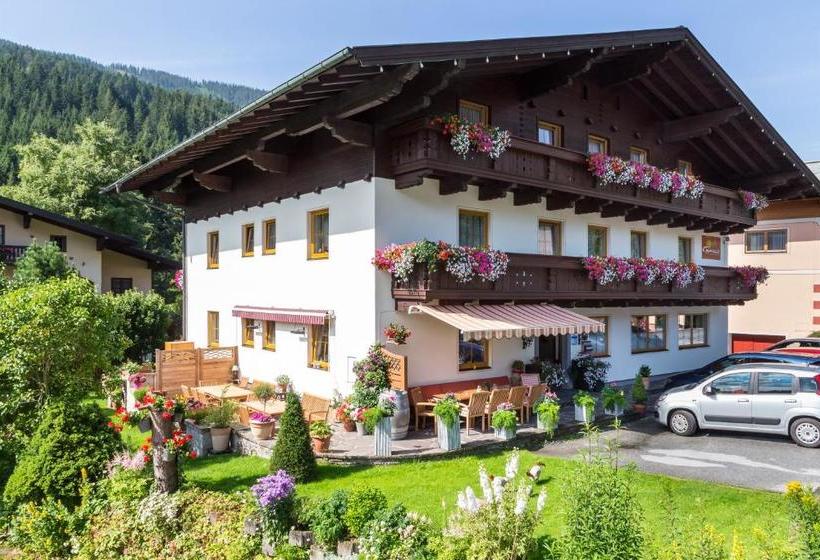 פנסיון Das Gertraud