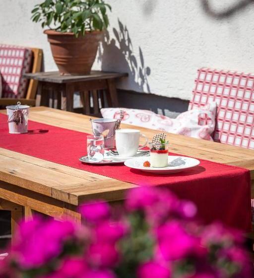 פנסיון Das Gertraud