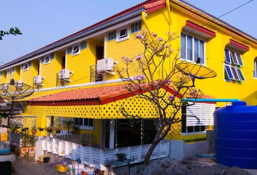 Majatalo Rak Ban Kerd House