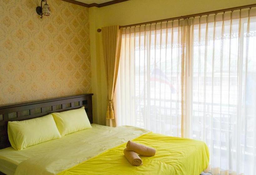 Pensão Rak Ban Kerd House