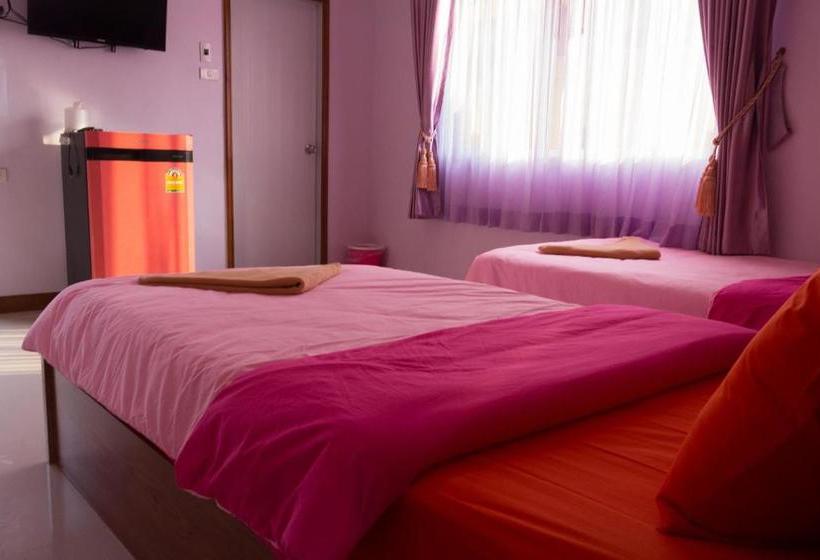 Pensão Rak Ban Kerd House