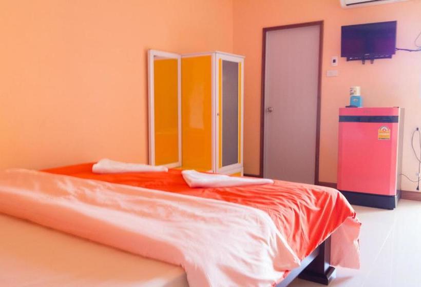 Pensão Rak Ban Kerd House