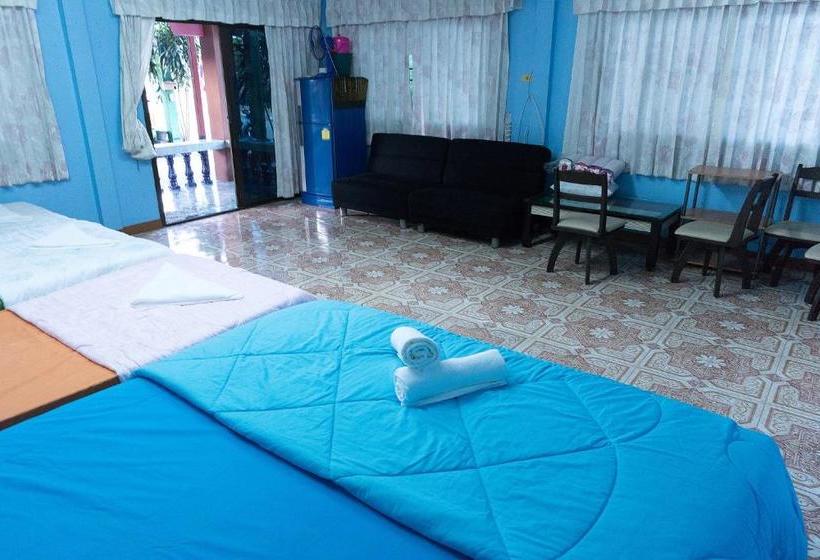 Pensão Rak Ban Kerd House