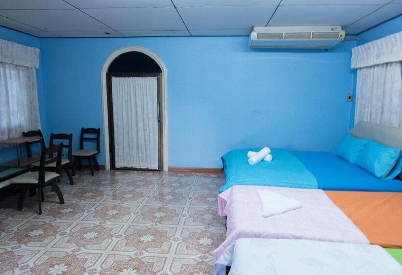 Pensão Rak Ban Kerd House