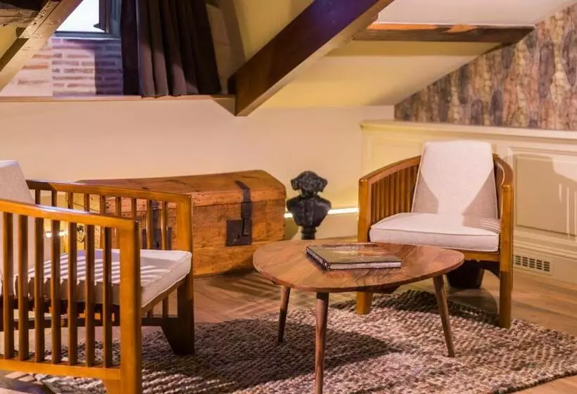 ホテル Clos Castel Villas Spa