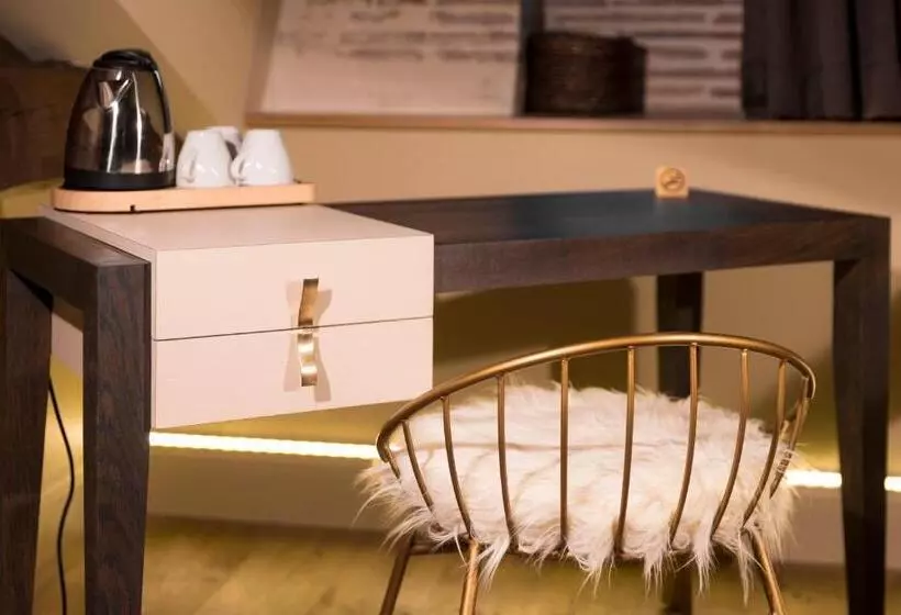 ホテル Clos Castel Villas Spa