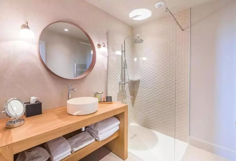 ホテル Clos Castel Villas Spa