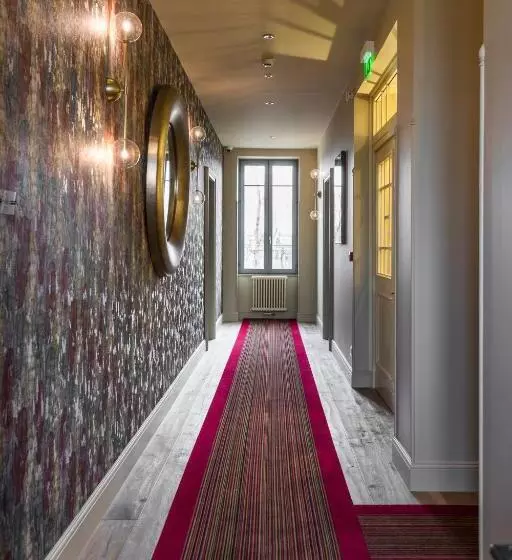 ホテル Clos Castel Villas Spa