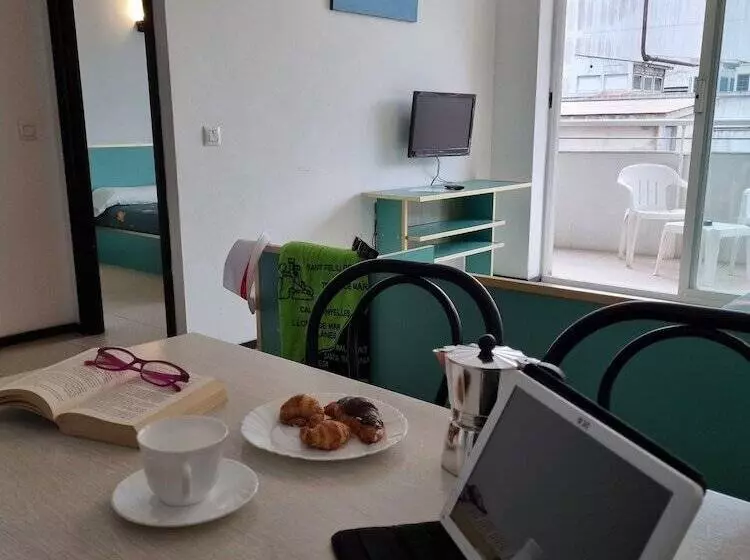 Apartaments Lloret Sun