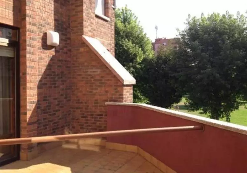 Aparthotel Puerta de León