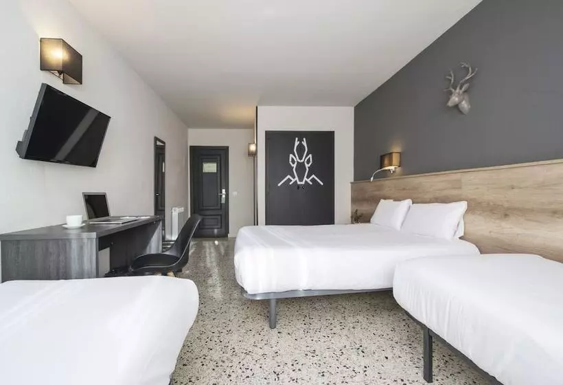 هتل Austria By Pierre & Vacances