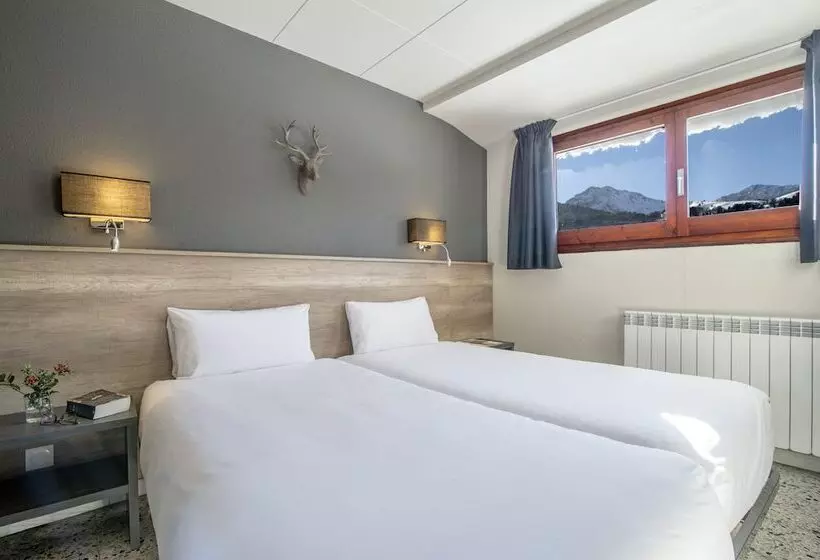 هتل Austria By Pierre & Vacances