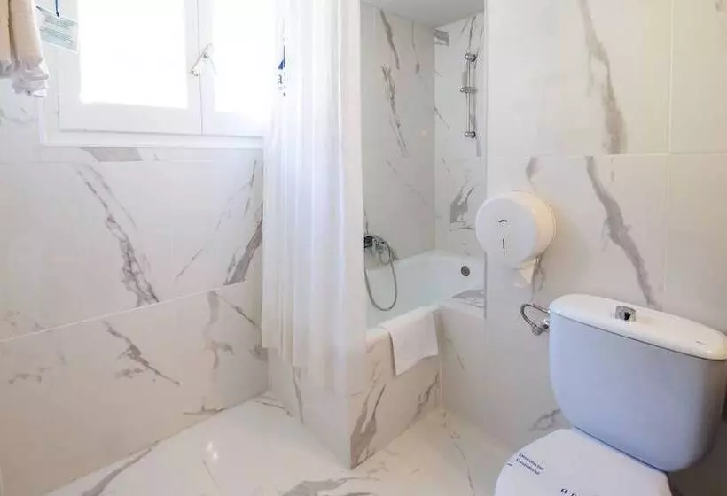 هتل Austria By Pierre & Vacances