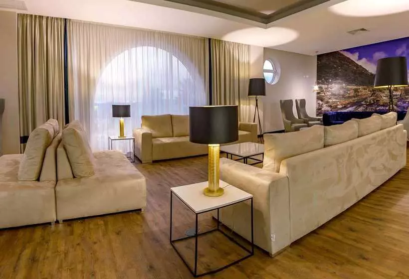 Отель Covilha Doña Maria Affiliated By Meliá